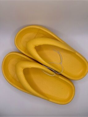 Cloudies Foam Sandals